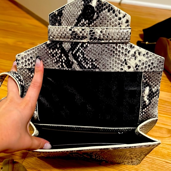 Cute snake bag - Picture 2 of 3